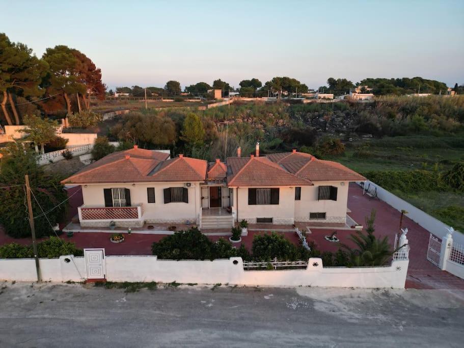 Villa Ada Leporano Exterior foto